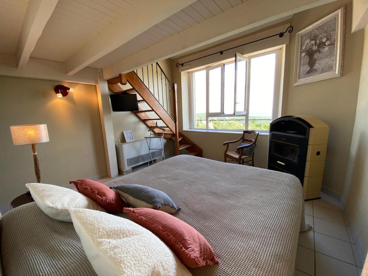 Auberge De La Tour De Brison Sanilhac  Экстерьер фото