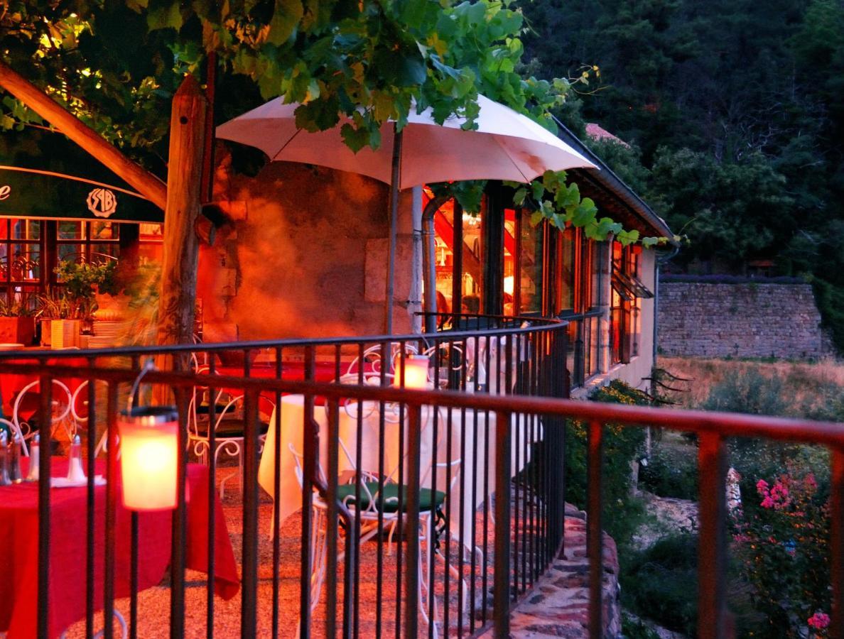 Auberge De La Tour De Brison Sanilhac  Экстерьер фото