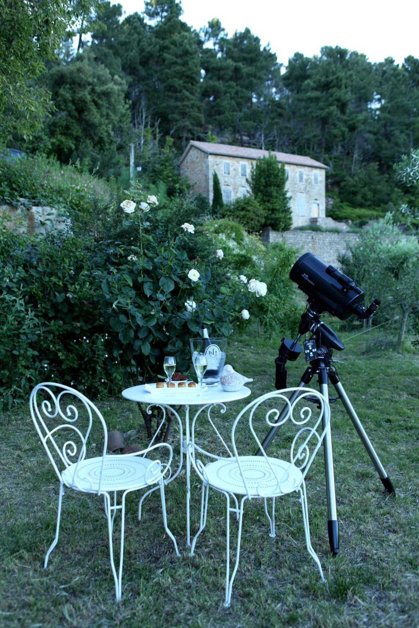 Auberge De La Tour De Brison Sanilhac  Экстерьер фото
